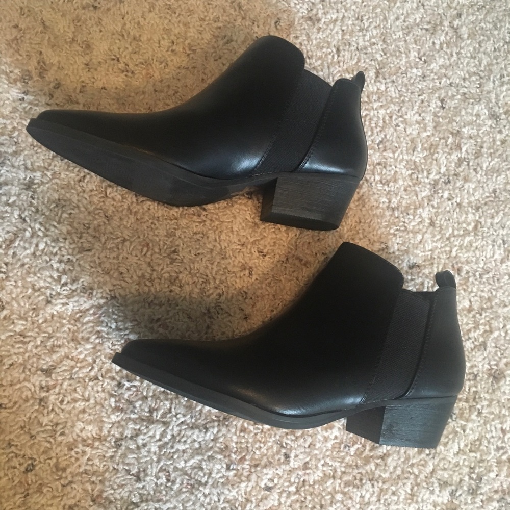 Report Women’s Black Karsen Bootie